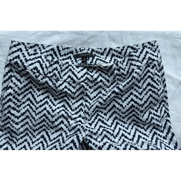 Ann Taylor Womens Size 10 Navy White Chevron Pattern Pants - Picture 5 of 7